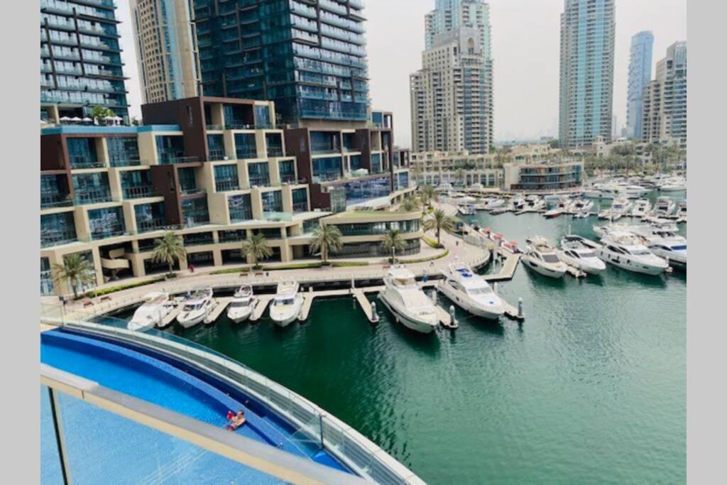 Cayan Tower Luxury Apartment With Sea View Дубай Екстериор снимка