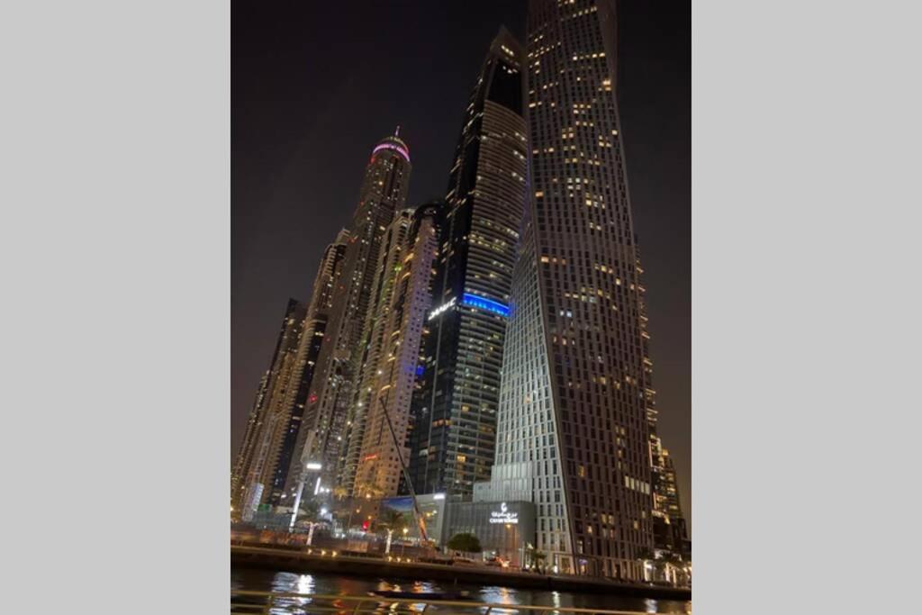 Cayan Tower Luxury Apartment With Sea View Дубай Екстериор снимка